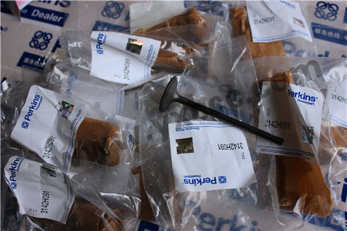 柴油機(jī)1206E配件銷售中心油底殼墊、T414441壓縮機(jī)、氣門、搖臂軸(1200)